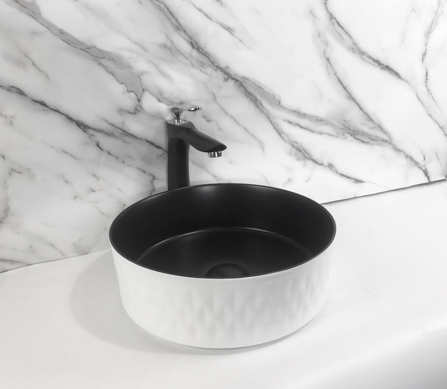 THH Above Counter Ceramic Bathroom Basin Black White 360x360x130mm